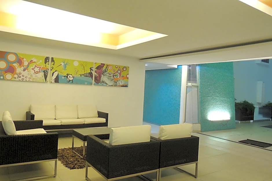 Nu Hotel