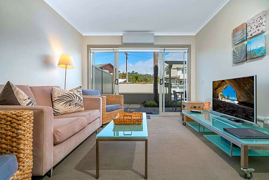 Photo 1 of 13 of 2 Bedroom Apartment, Ground Floor