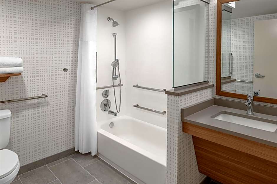 Hampton Inn Washington-Dulles Int'l Airport South
