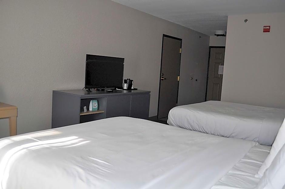 Country Inn & Suites by Radisson, Topeka West, KS