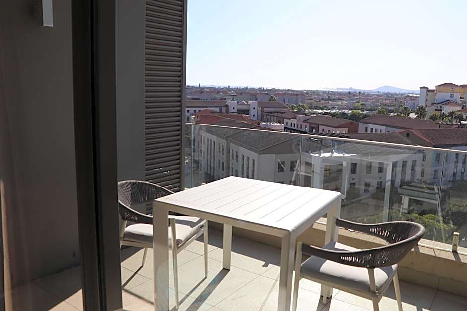 The Residences Crystal Towers