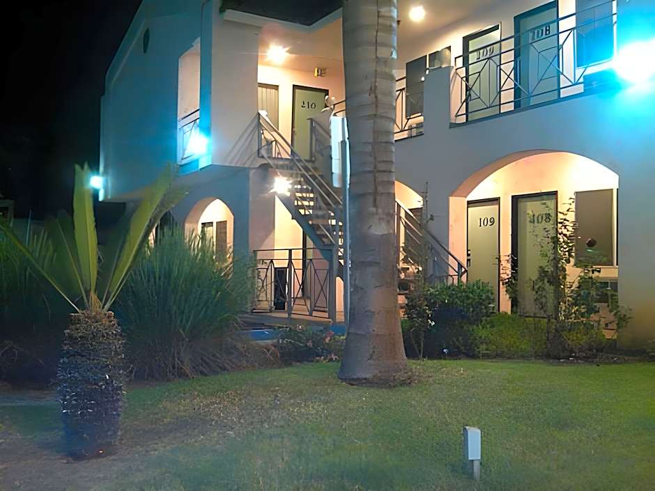 Crescent Inn
