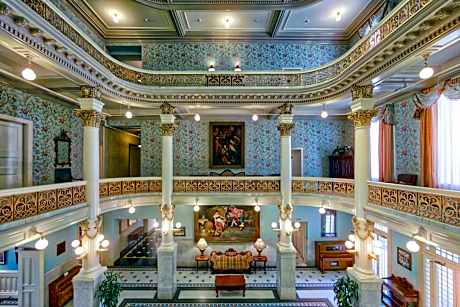 Menger Hotel