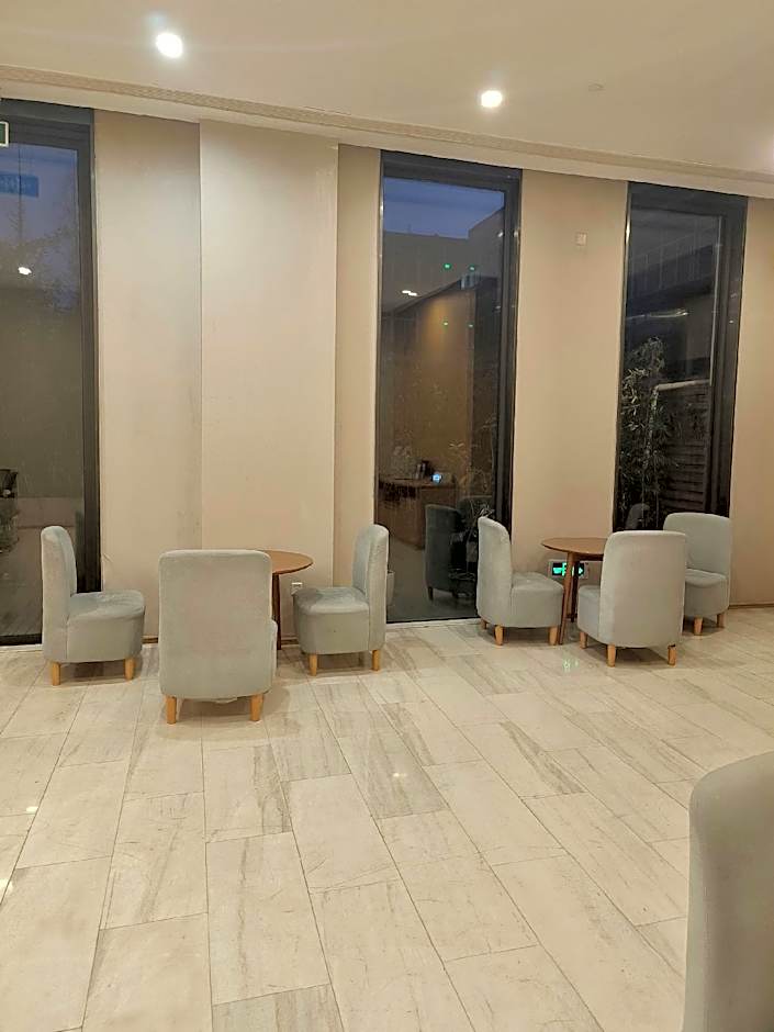 Ji Hotel Shanghai Jiading Qinghe Road