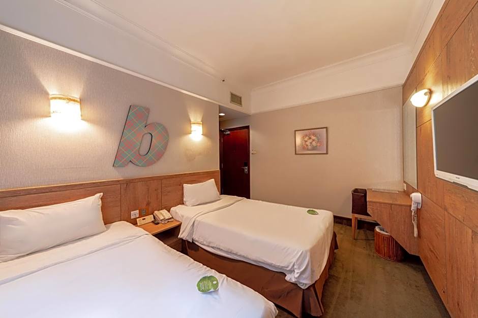 Photo 1 of 4 of Deluxe 2 Beds