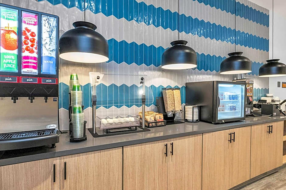 La Quinta Inn & Suites by Wyndham San Jose Silicon Valley