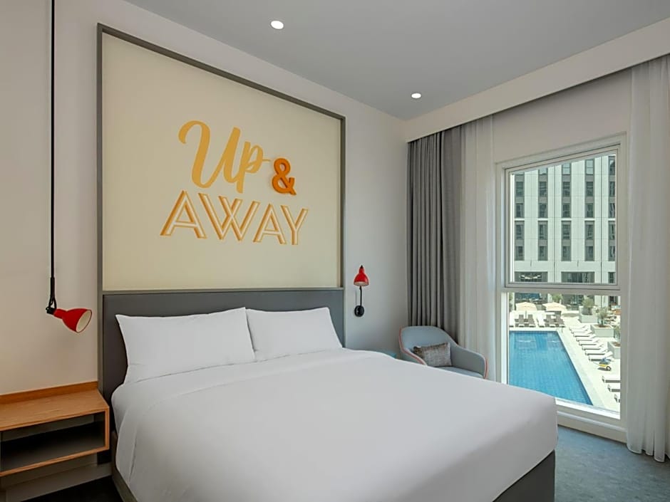 Photo 1 of 4 of Rover Room - 36-Hour Staycation with 09:00 AM Early Check-in and 09:00 PM Late Checkout