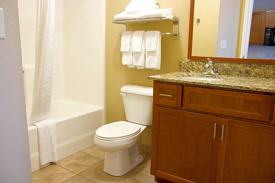 Candlewood Suites Champaign-Urbana University Area, an IHG Hotel