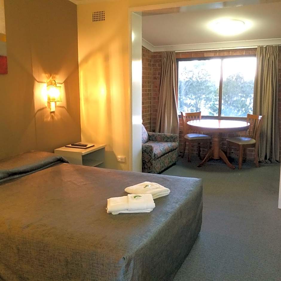 Riverview Motor Inn