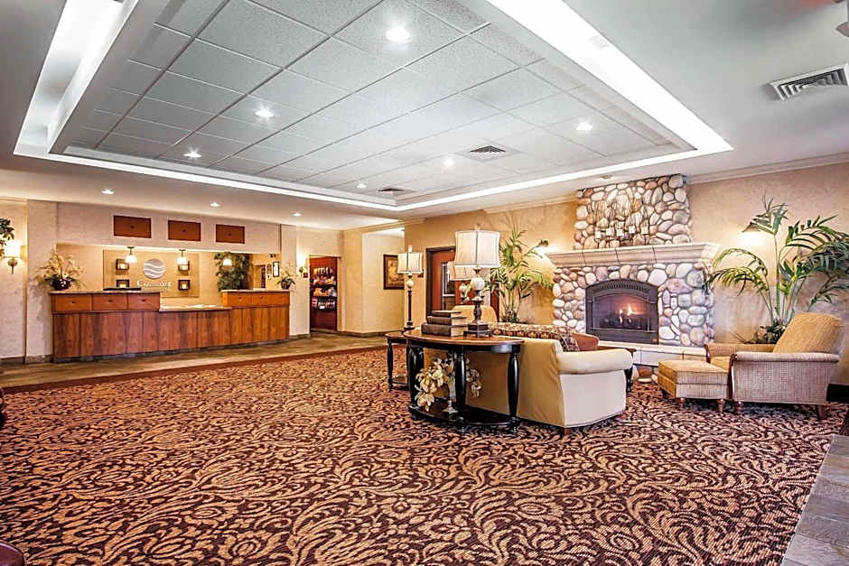 Comfort Inn & Suites McMinnville Wine Country
