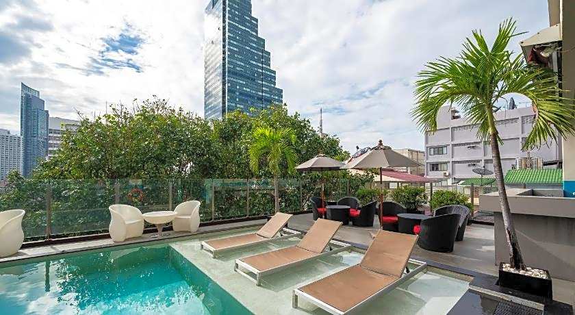 Hilton Garden Inn Bangkok Silom