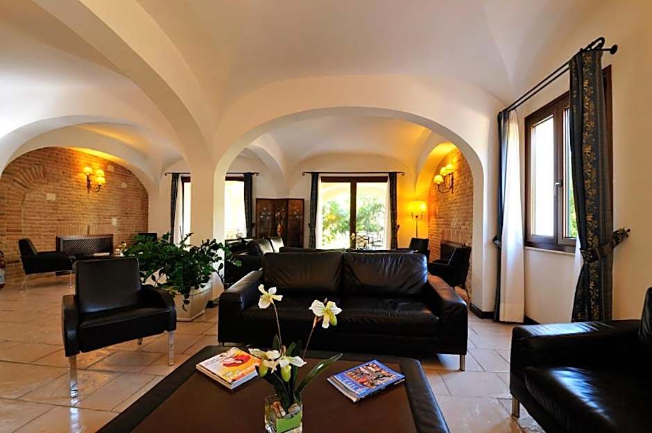 Hotel Arbatasar