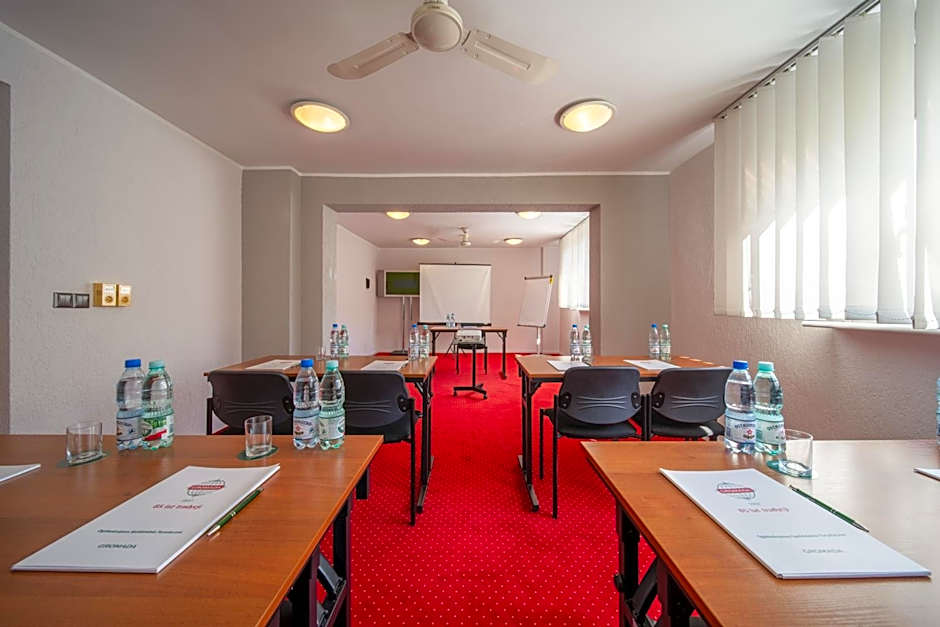 Hotel Gromada Poznan