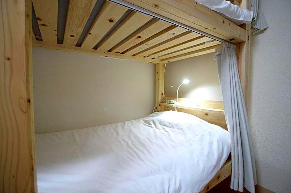Glocal Nagoya Backpackers Hostel