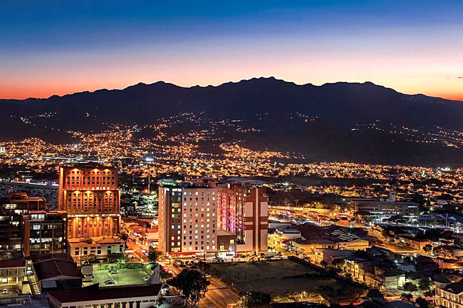 Four Points by Sheraton San Jose Sabana