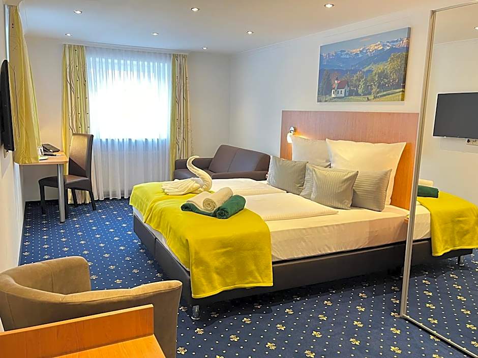 Hotel Post - regionales großes Fruhstucksbuffet - auch GF & LF
