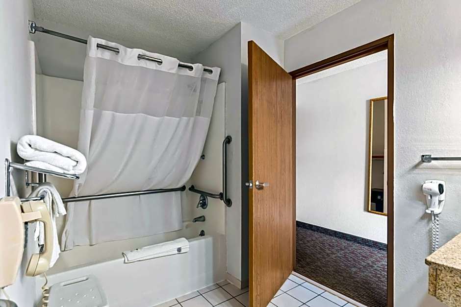 Quality Inn Sidney I-80