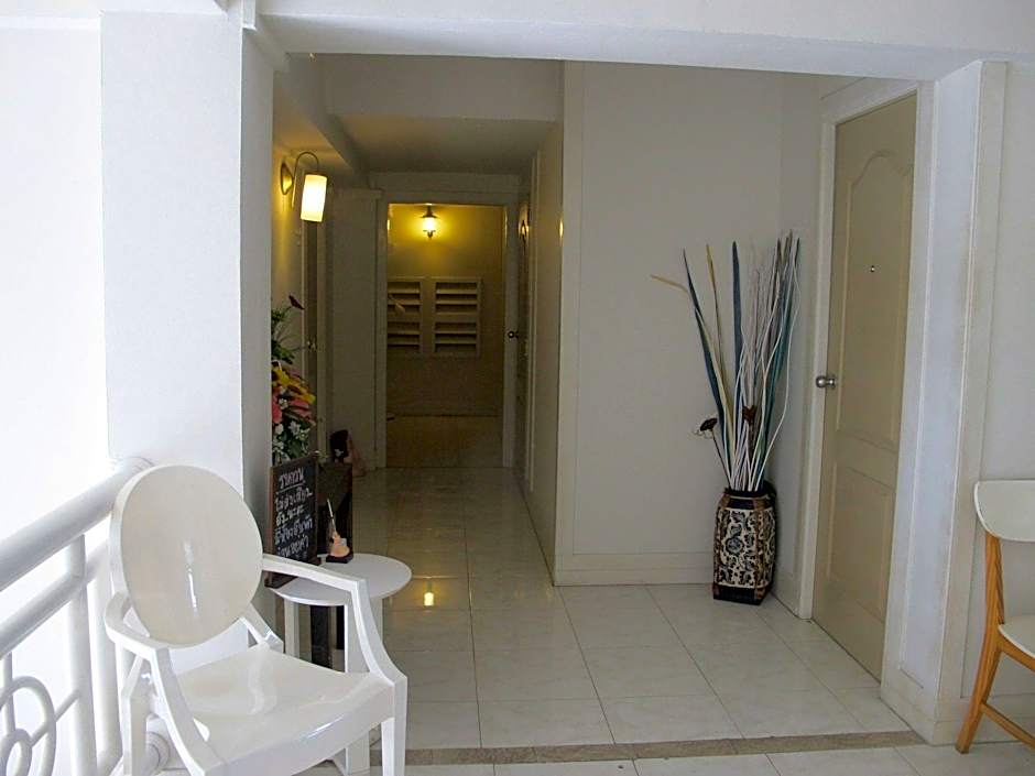 Baan Sattahip by the sea