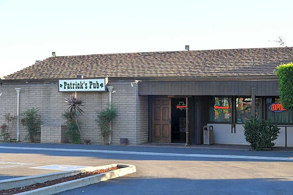 Costa Mesa Inn - Newport Beach Area