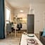Deluxe Apartments by The Railway Station Wroclaw