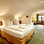 Hotel Auf der Gsteig GmbH