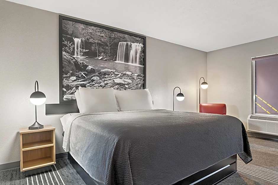 Super 8 by Wyndham Harrison AR