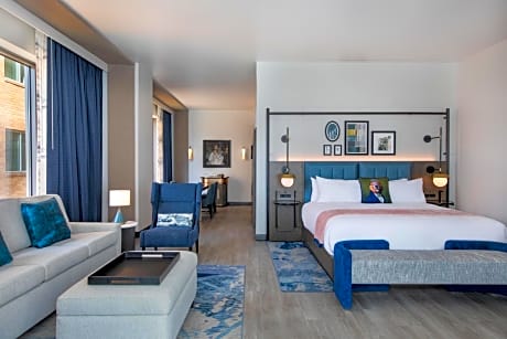 The Olmstead Suite - King and Sofabed