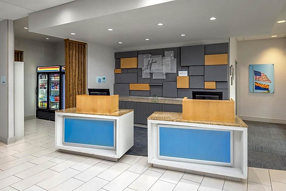 Holiday Inn Express & Suites Phoenix West - Buckeye By IHG