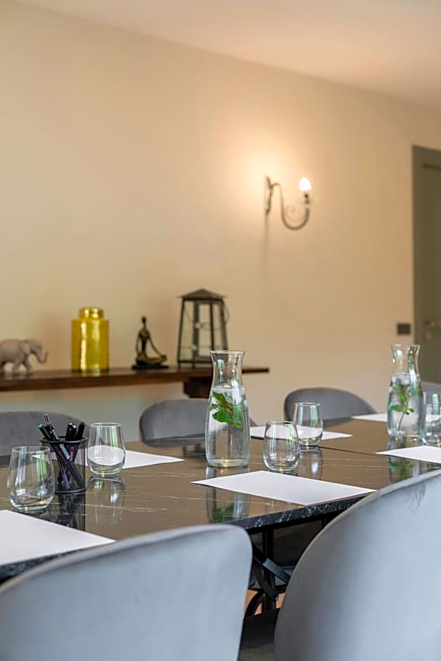 SUNOLUS VINEYARDHOUSe