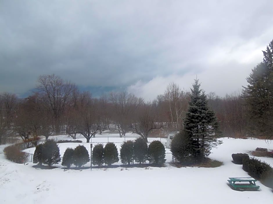 Briarcliff Motel