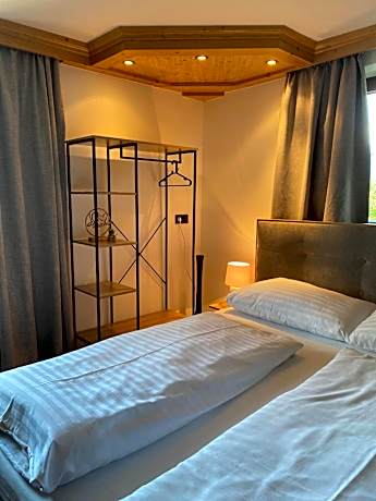 Two-Bedroom Deluxe Apartment