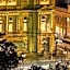Up Viamonte Hotel
