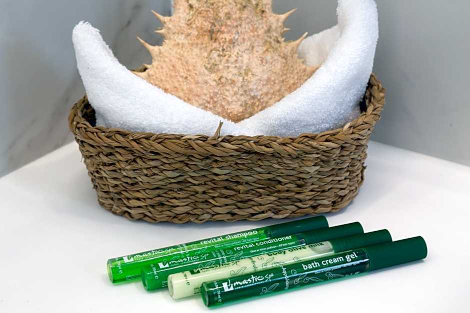 White Pearls-Adults Only Luxury Suites