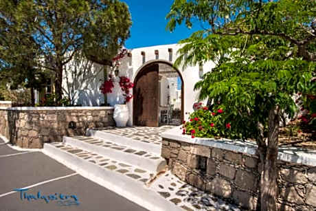 Thalassitra Village Hotel