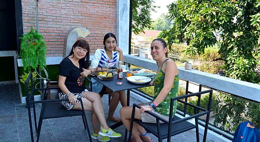 Dawnthaya Ayutthaya House