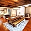 Historic Home Family Friendly Close to Seawall