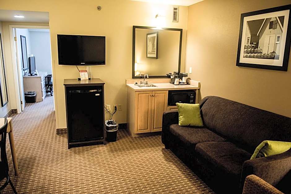 Travelodge Suites by Wyndham Moncton