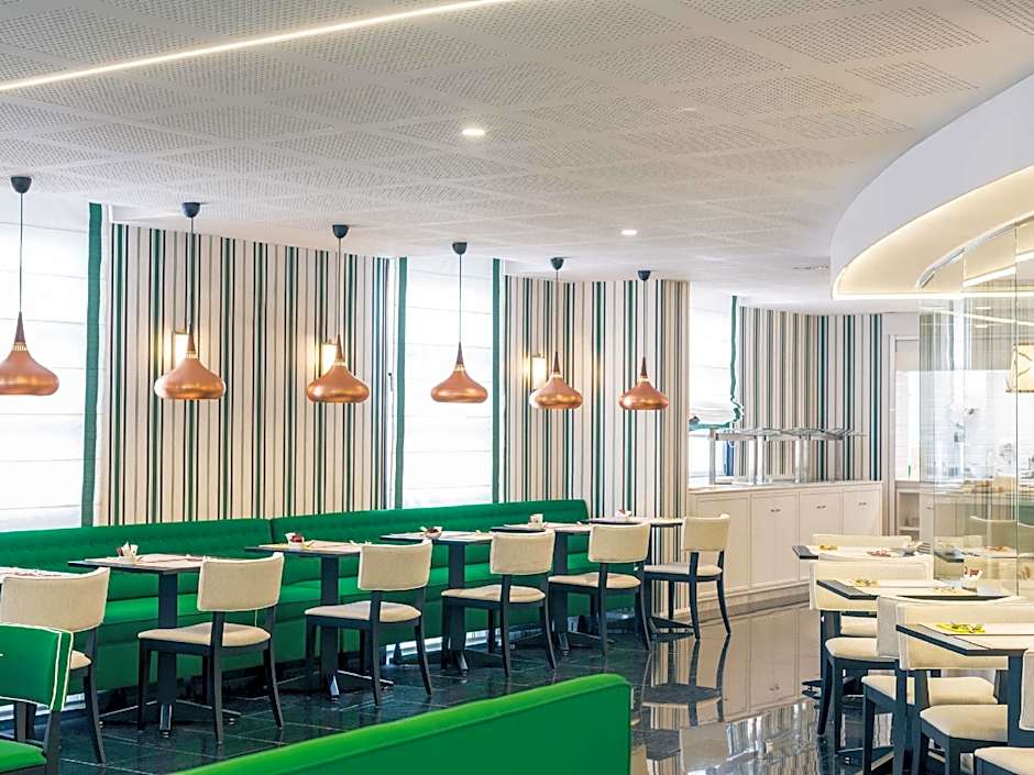 Mercure Bilbao Jardines De Albia