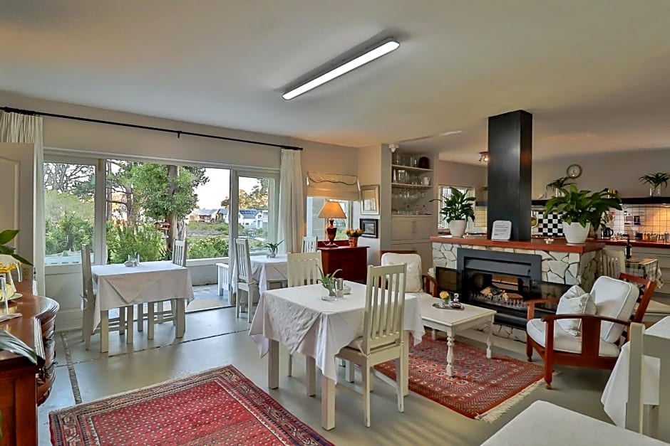 Hermanus Lodge on the Green - Solar Power