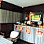 Grand Court Hotel