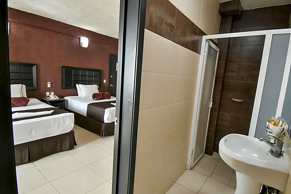 HOTEL PORTONOVO PLAZA GUADALAJARA