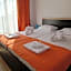 Hotel Cosmos