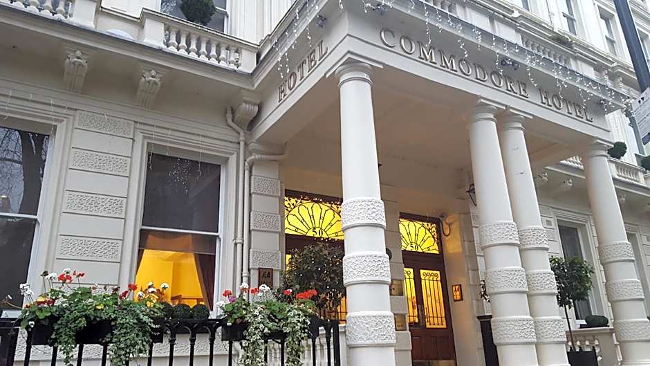 Commodore Hotel