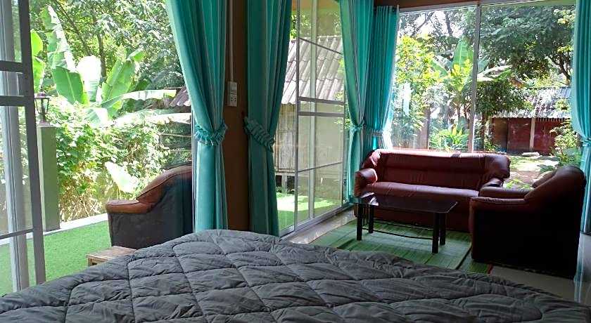 Hill Tribe Art House (Lahu & Akha Homestay)