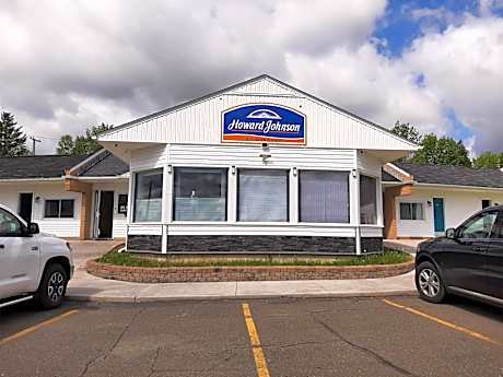 Howard Johnson by Wyndham Woodstock NB