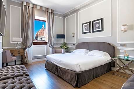 Prestige Double or Twin Room with Cathedral View