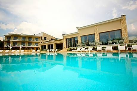 Calma Hotel & Spa