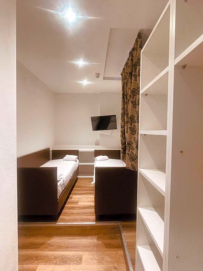 Hotel Holiday- Alla Finestrella