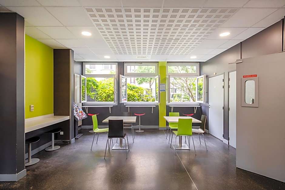 Hotel CIS Paris Maurice Ravel
