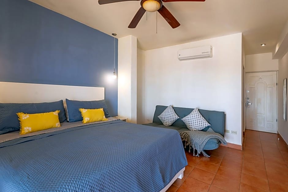 MariaMar Suites